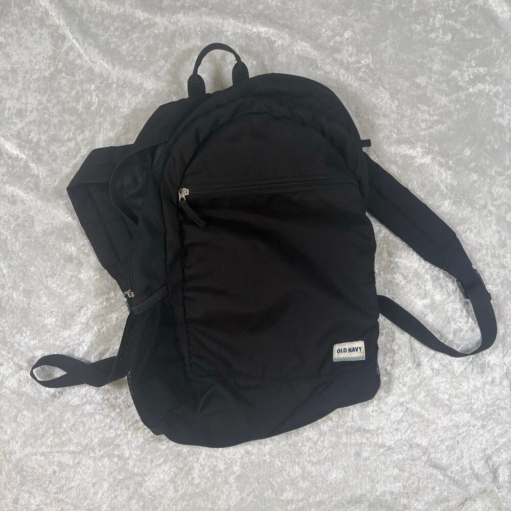 Old Navy Black 2 Strap Back Pack And 2 Pockets